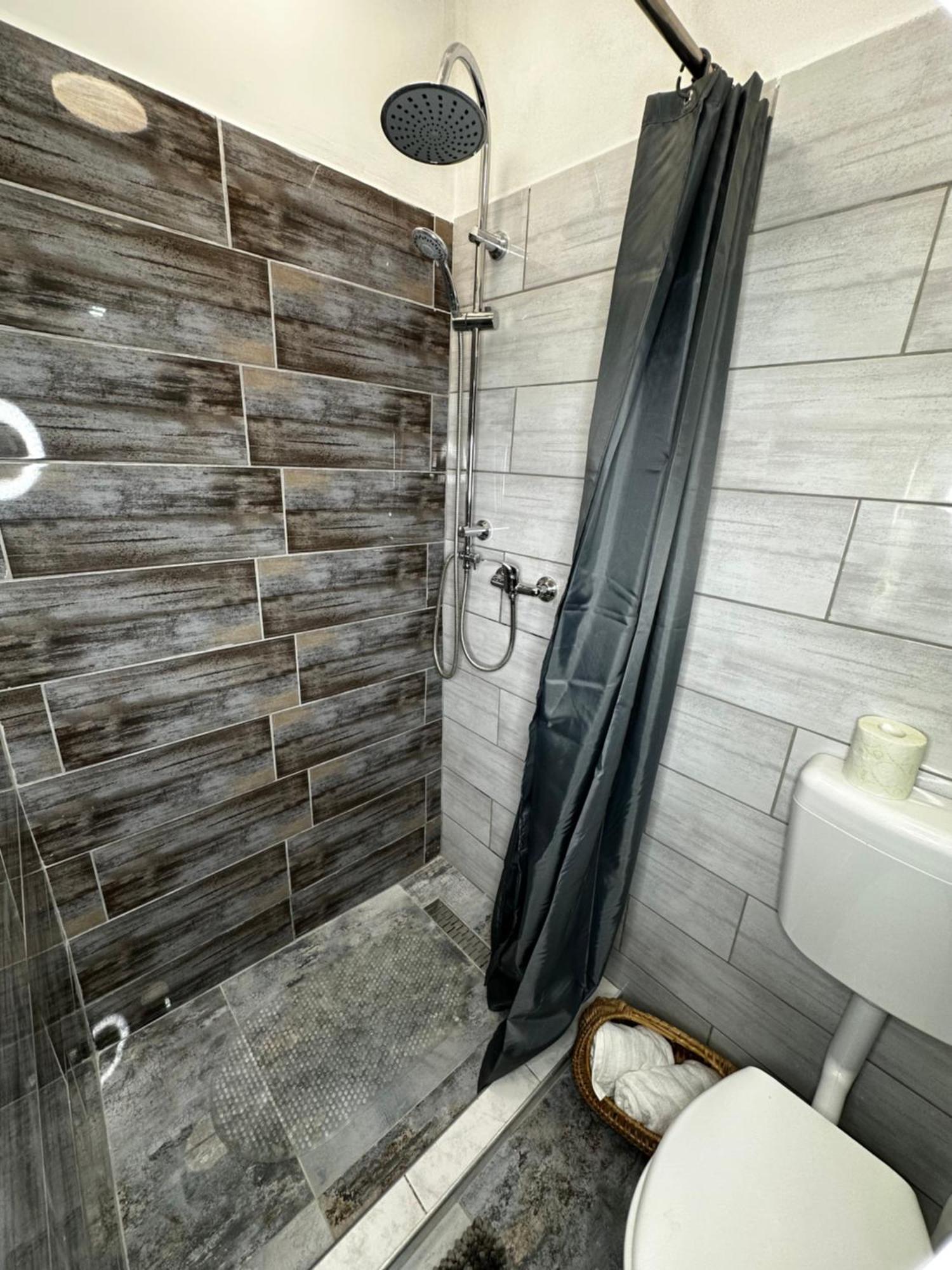 Airport17 B&B Vecsés Εξωτερικό φωτογραφία