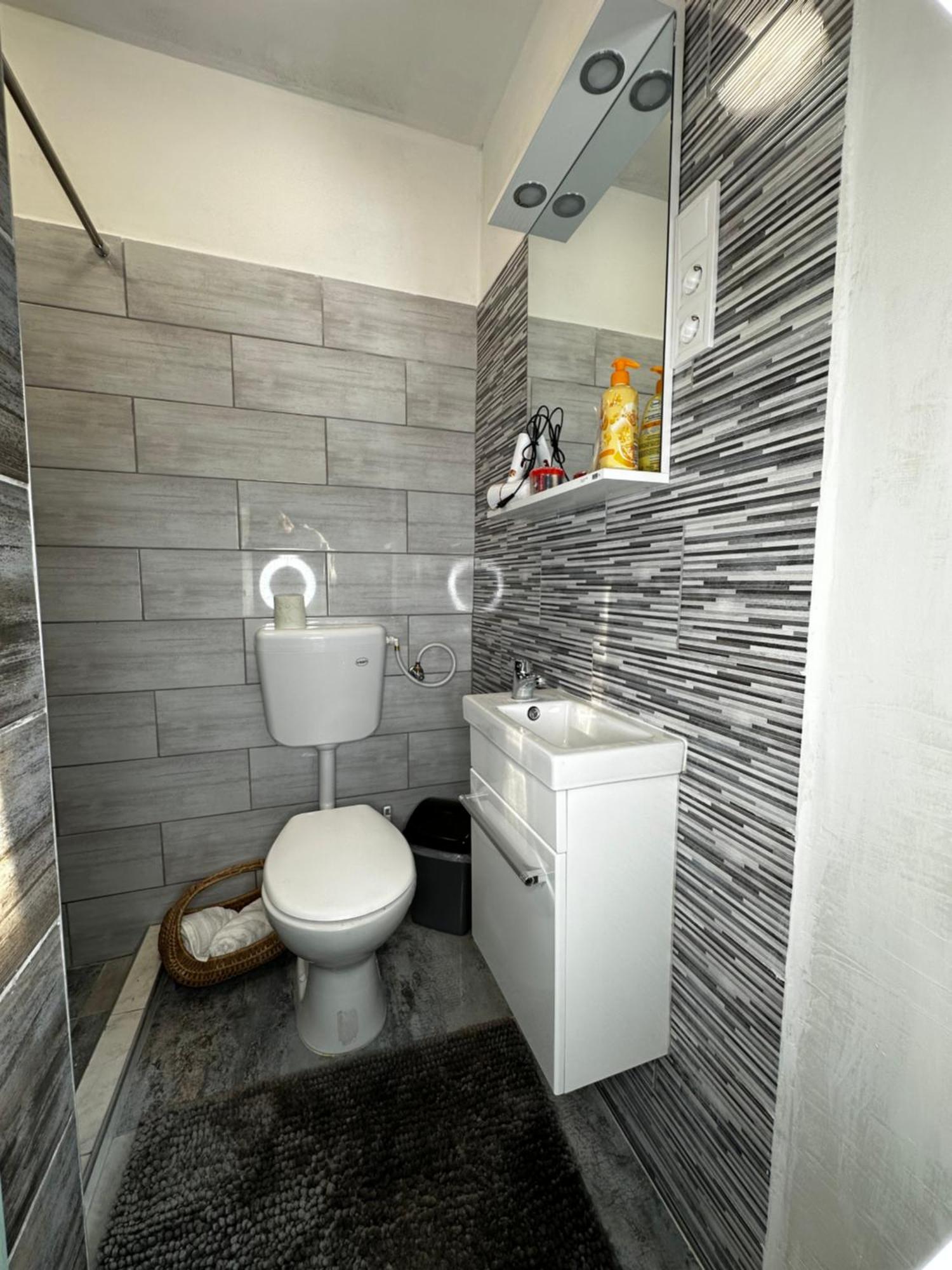 Airport17 B&B Vecsés Εξωτερικό φωτογραφία